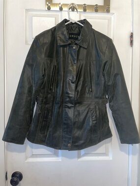 Vintage Cruze princess cut leather jacket women’s M